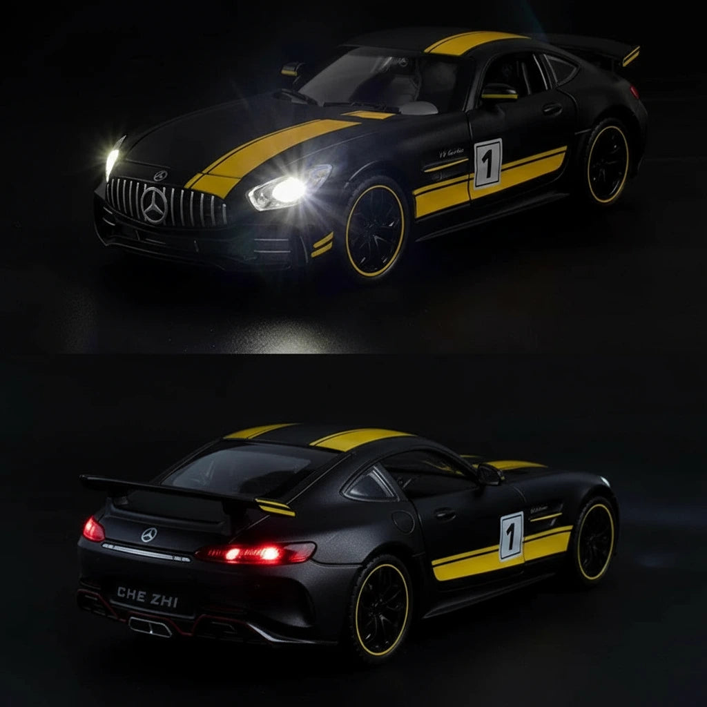 Model Mercedes Benz AMG GTR 1:24