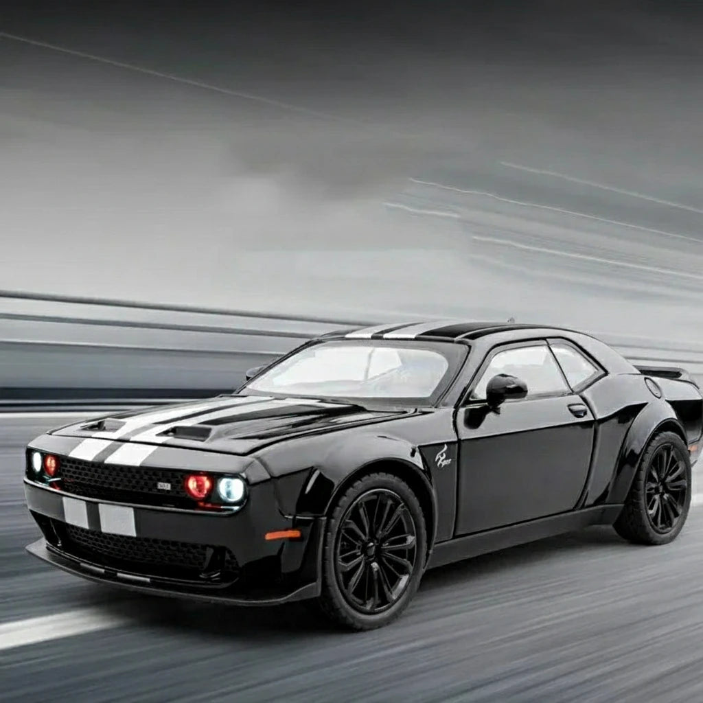 Model Dodge Challenger SRT Hellcat 1:24
