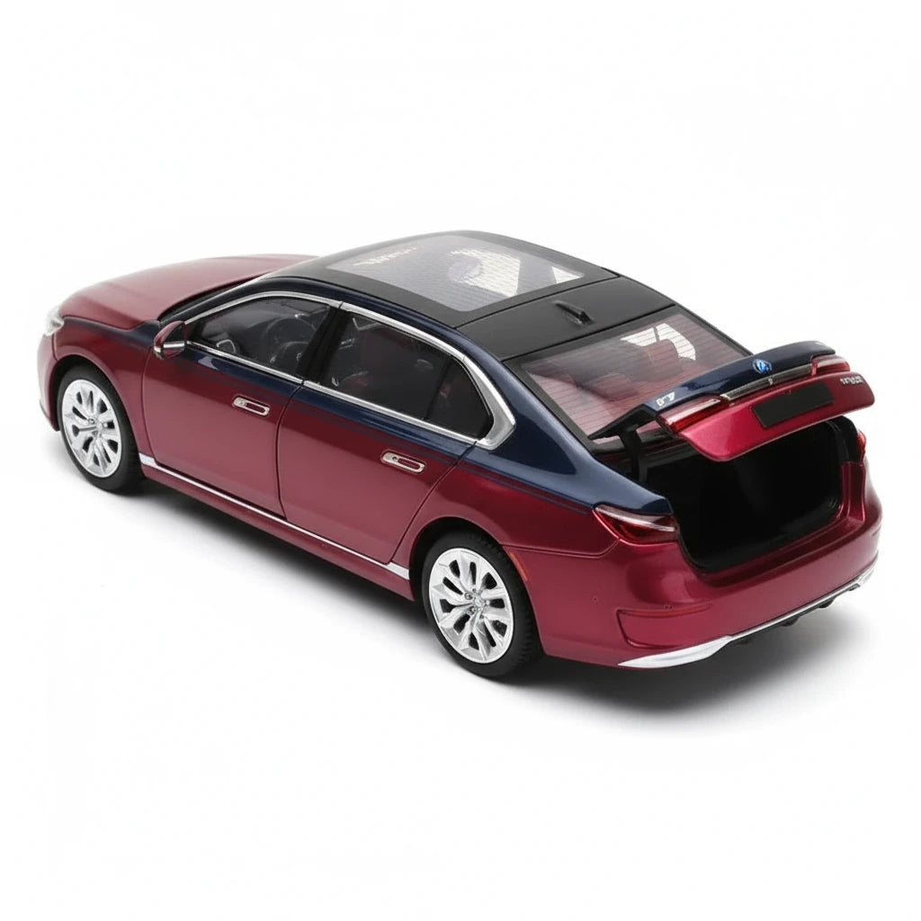 Model BMW i7 G70 1:24