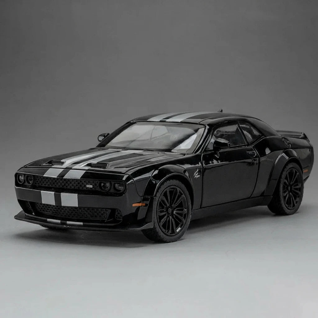 Model Dodge Challenger SRT Hellcat 1:24