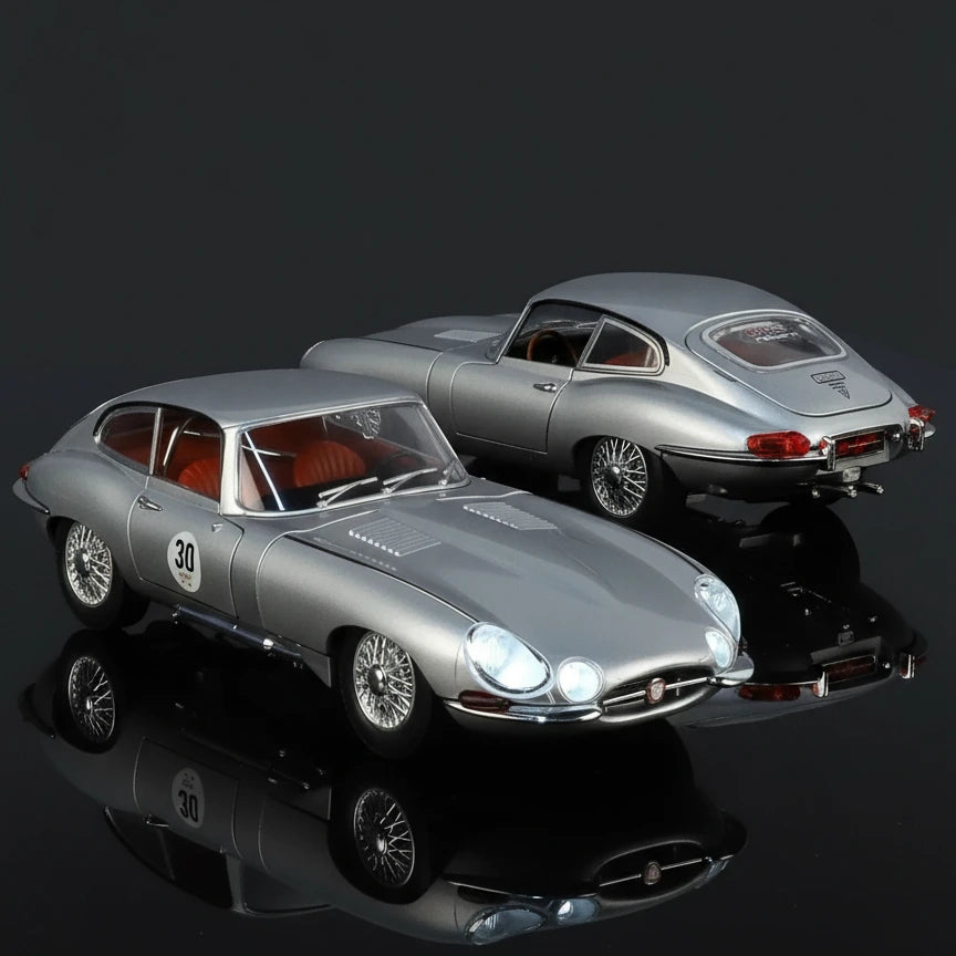 Jaguar E-Type 1:24 – metalowy model kolekcjonerski z oświetleniem LED