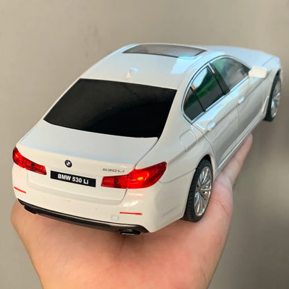 BMW 530Li 1:24 – luksusowy metalowy model kolekcjonerski z LED