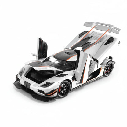 Koenigsegg One:1 1:24 – ekstremalny hipersamochód model kolekcjonerski z LED