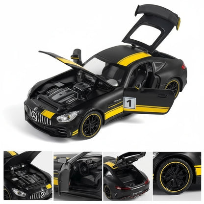 Model Mercedes Benz AMG GTR 1:24