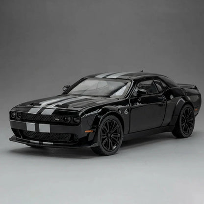 Model Dodge Challenger SRT Hellcat 1:24