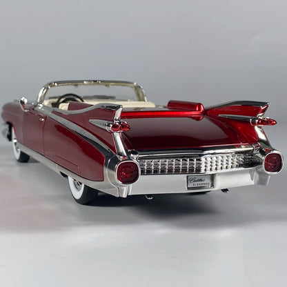 Cadillac Eldorado 1:24 – klasyczny metalowy model kolekcjonerski z LED