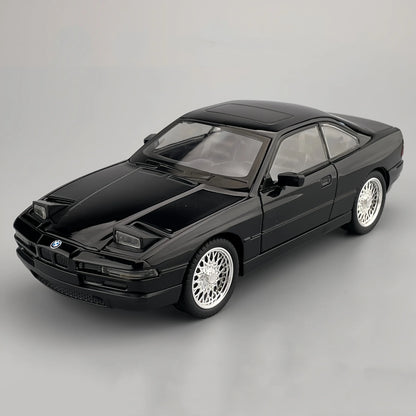 BMW 850CSi E31 1:24 – luksusowe coupe model kolekcjonerski z LED