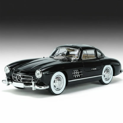 Model Mercedes-Benz 300SL 1:24