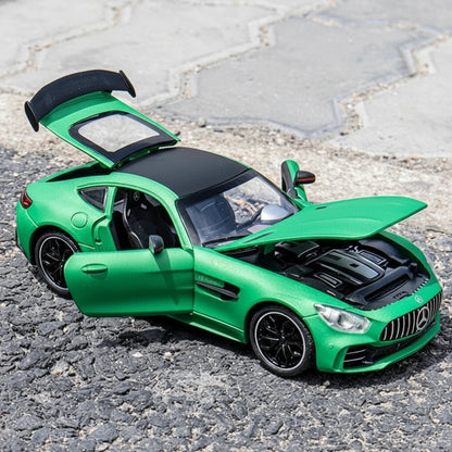 Model Mercedes Benz AMG GTR 1:24