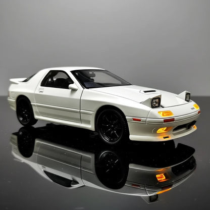Mazda RX-7 1:24 – kultowy JDM model kolekcjonerski z LED