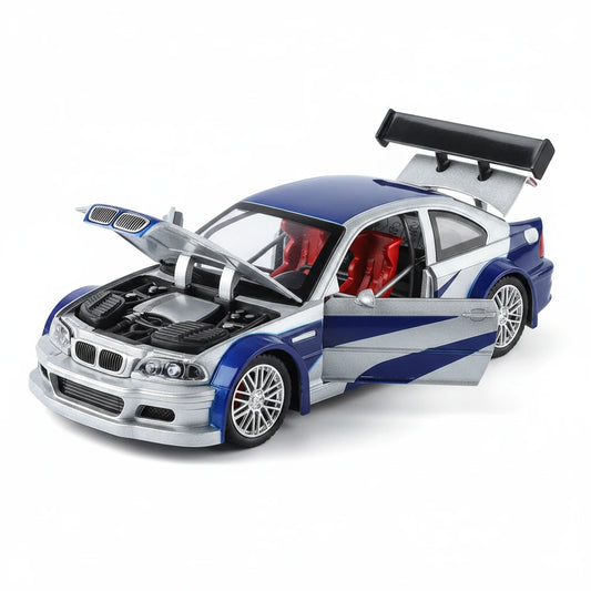 BMW M3 GTR (E46) 1:24 – kultowy model wyścigowy z LED
